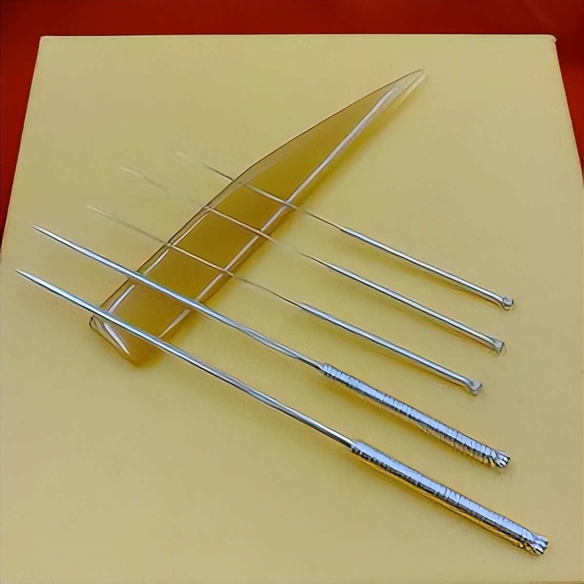 银质针和银针疗法的区别,银质针与粗银针的区别