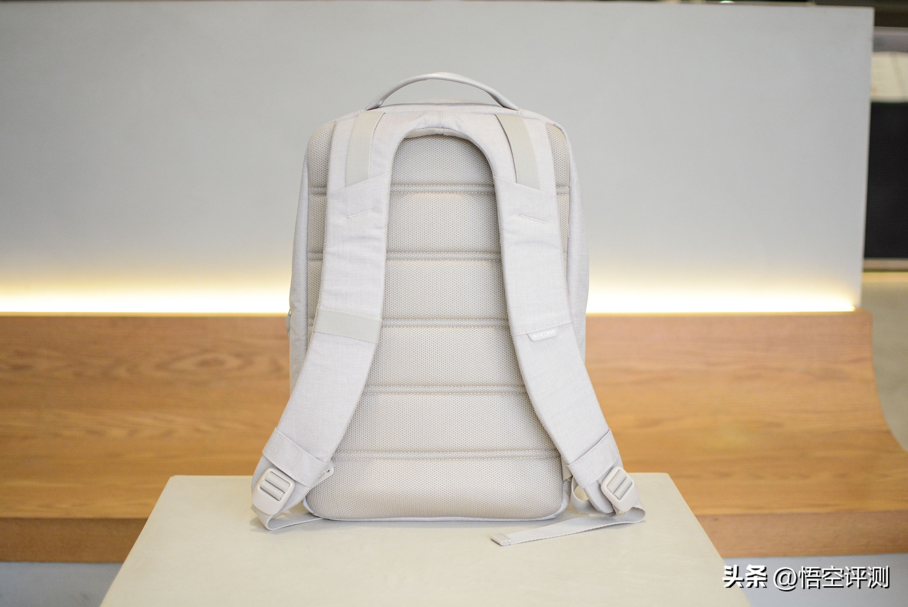 多格收纳旅行背包,多格收纳双肩包