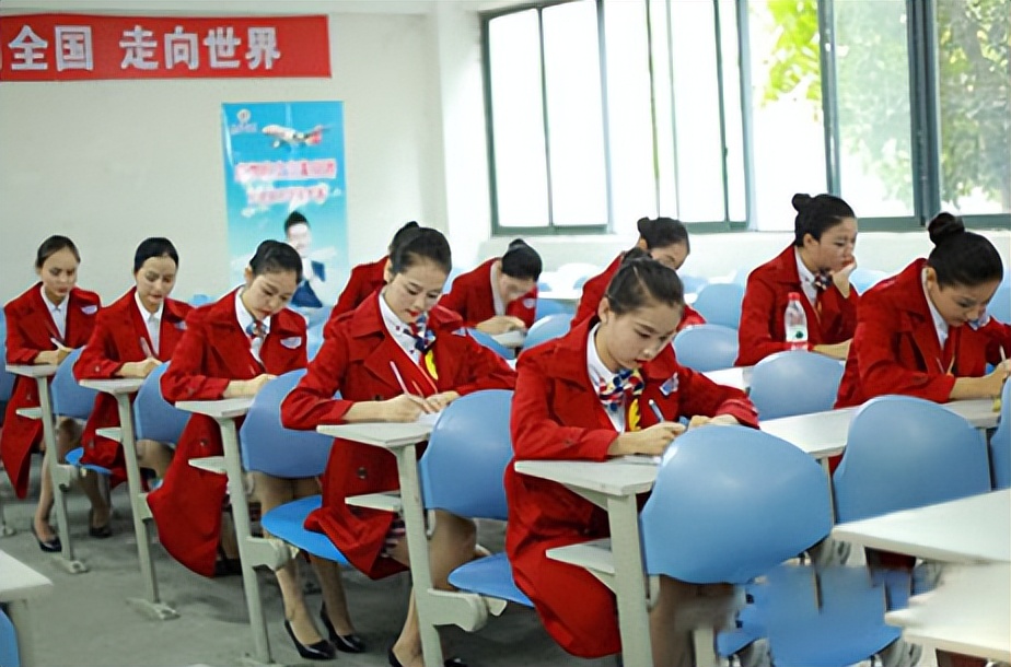 高职学校学什么专业吃香,现在高职学什么专业吃香