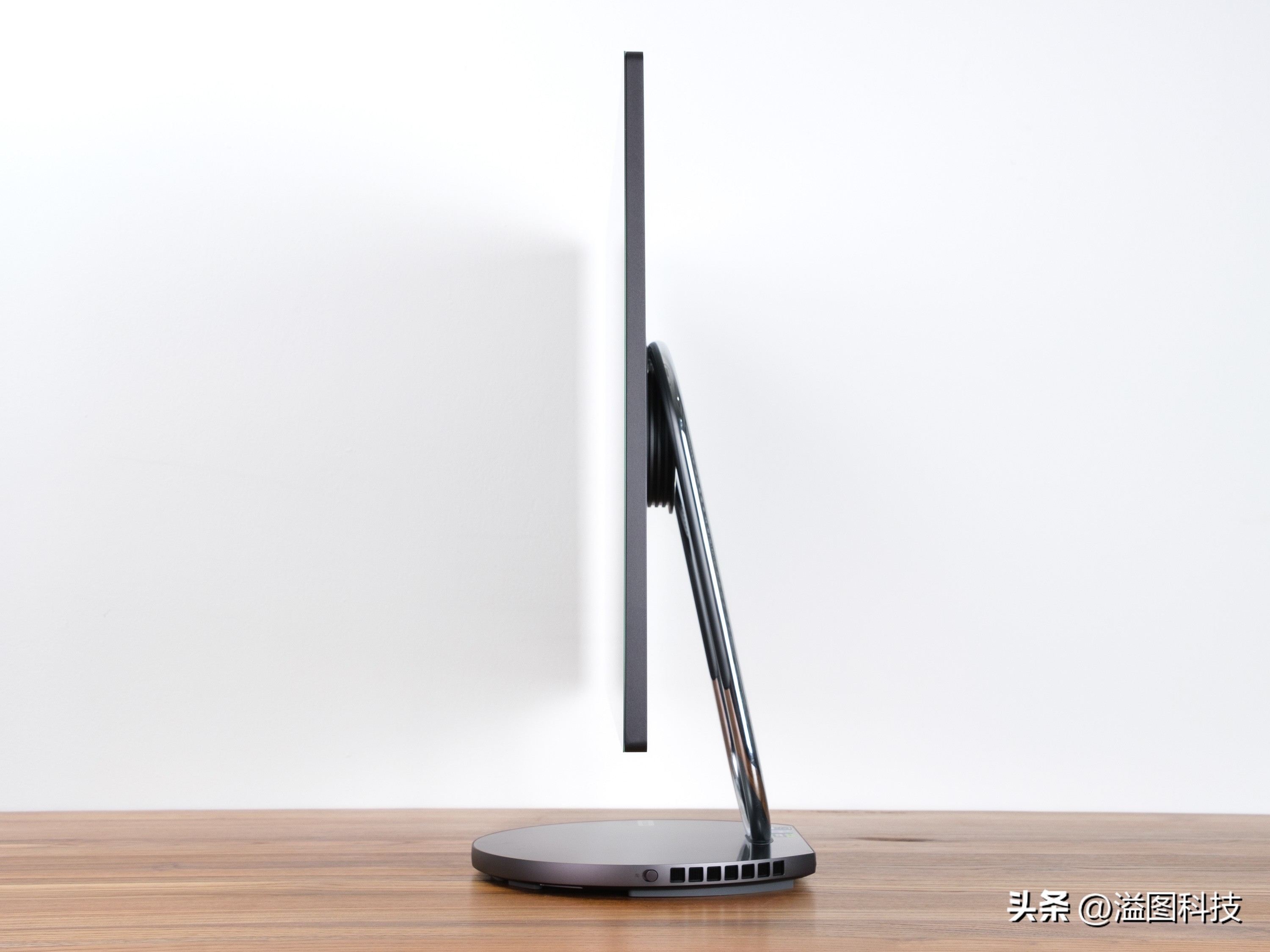 联想yogaair32一体机评测,联想yogaduet2022款二合一平板