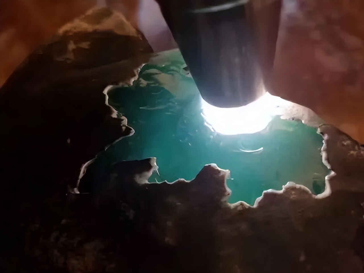 事关翡翠原石退货退款！直播间被骗受害者速看