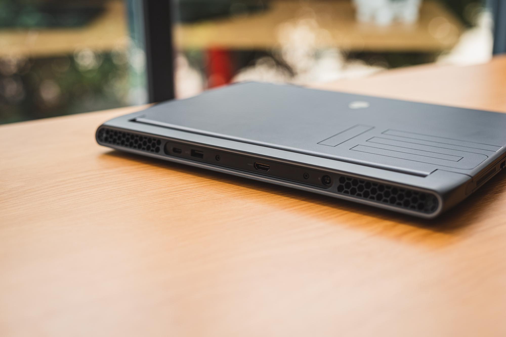 alienwarem17r5评测,男人的快乐就是这么简单且无聊