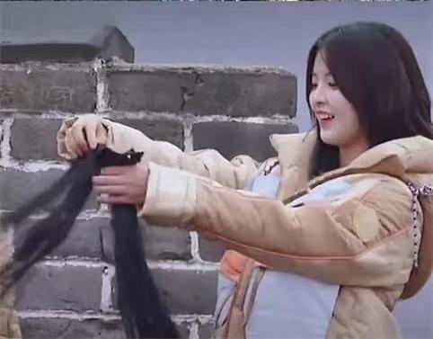 有哪些明星头发秃顶,秃顶明星发际线