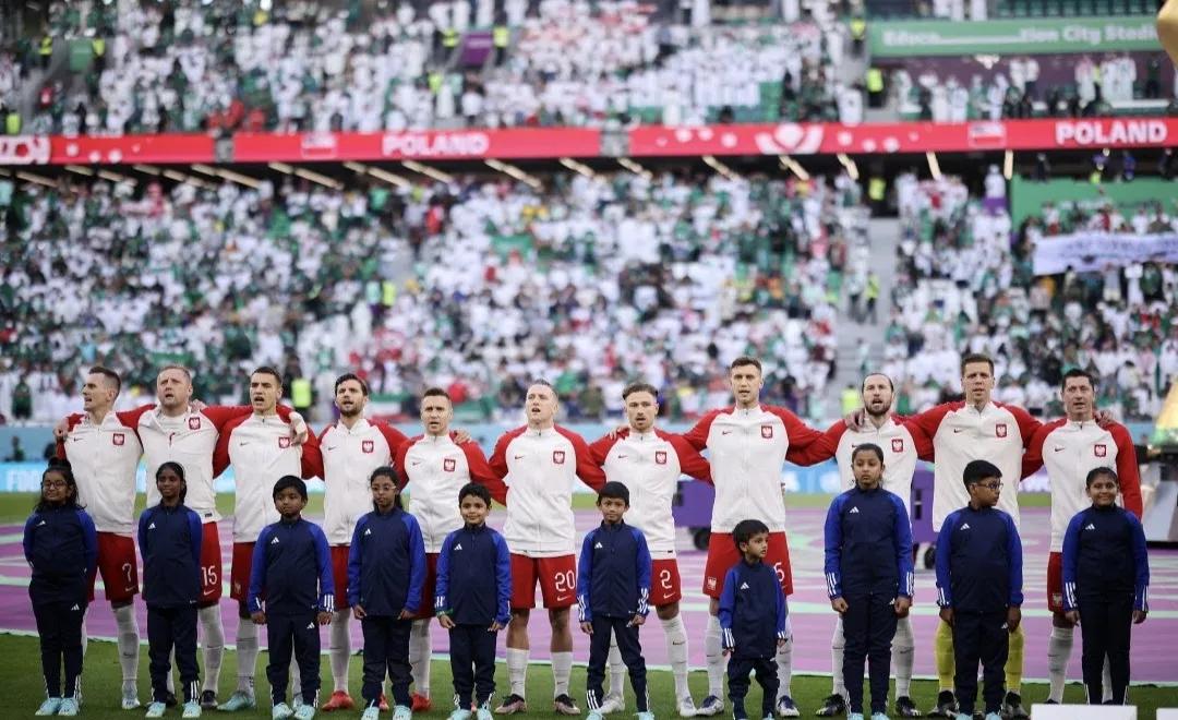 莱万破门沙特,波兰2-0沙特阿拉伯莱万的进球