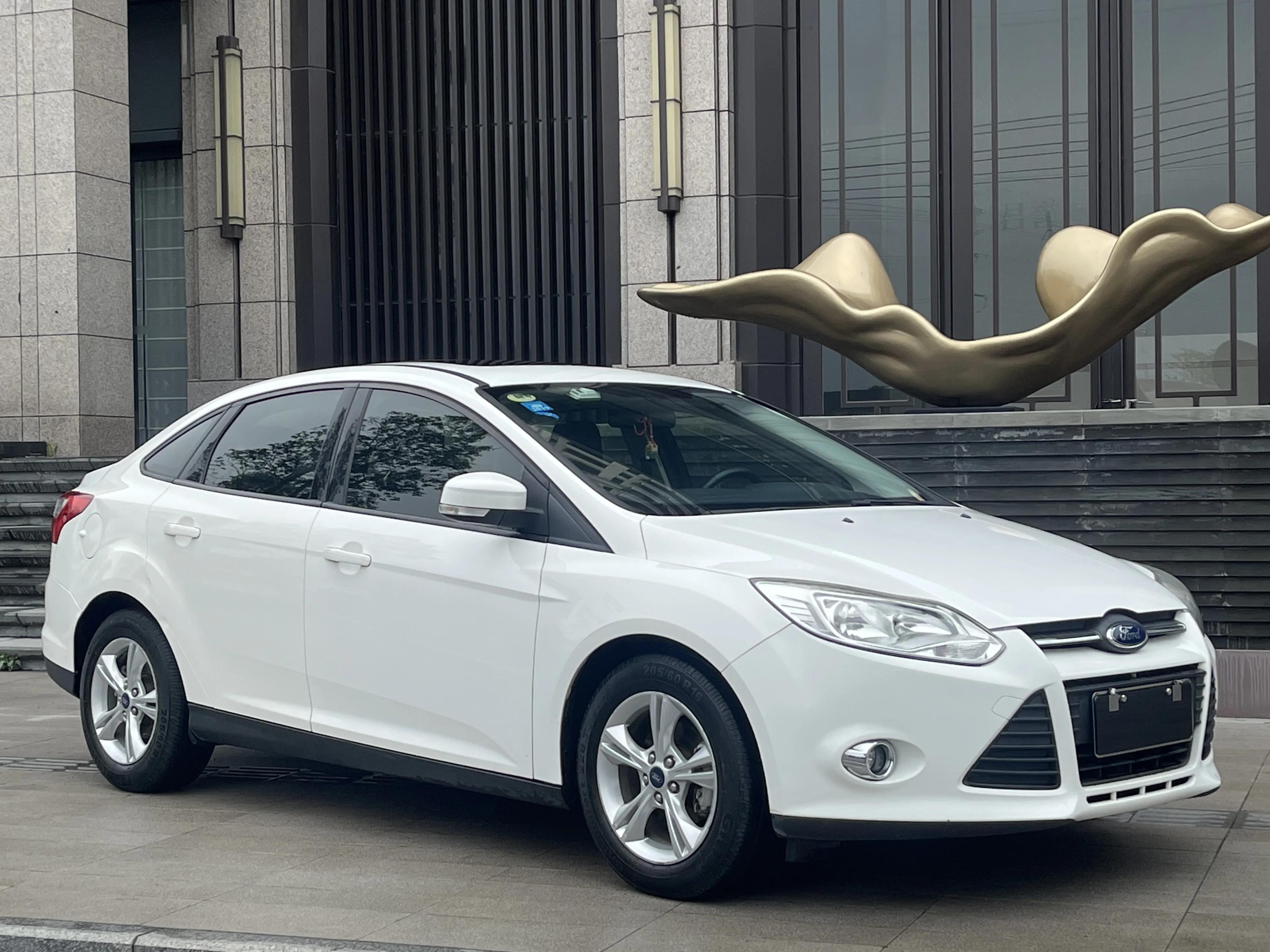 2013款福特福克斯1.6自动风尚型,2021福克斯stline按键图解大全