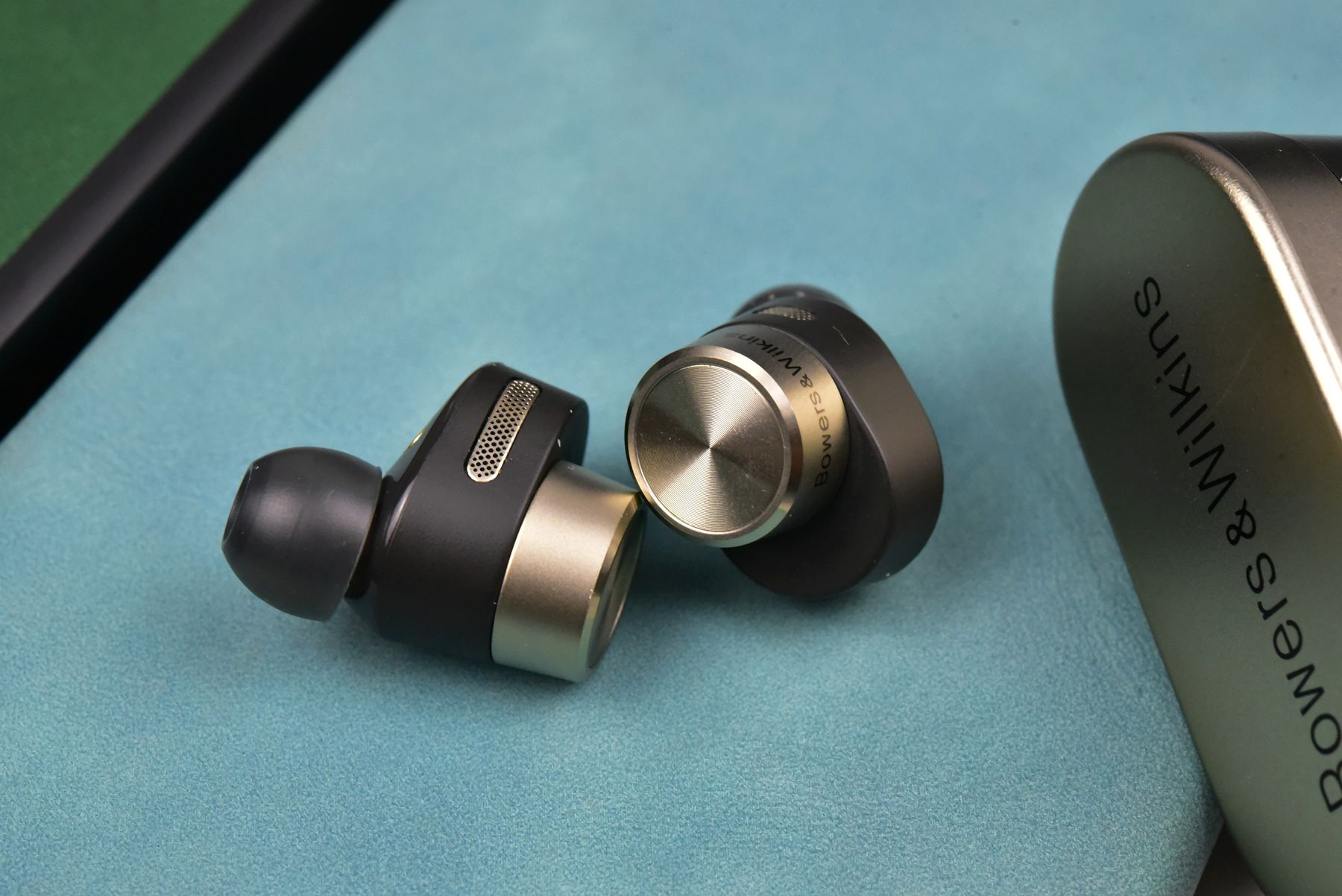 b&w耳机pi7测评,b&wpi7耳机测评