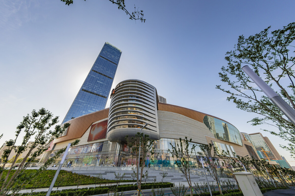 济南恒隆广场好还是万象城好,济南世茂和恒隆