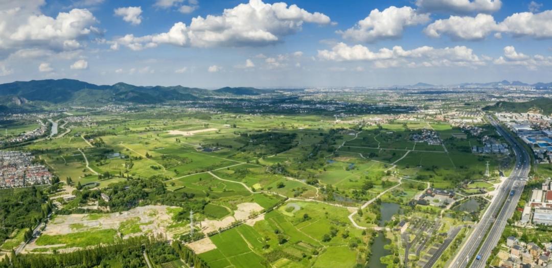 读懂中国国际会议致辞,读懂中国成就演讲稿题目