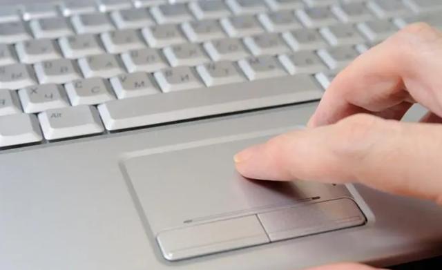 姑苏联想售后维修点｜联想电脑触摸板—边高—边低怎么办