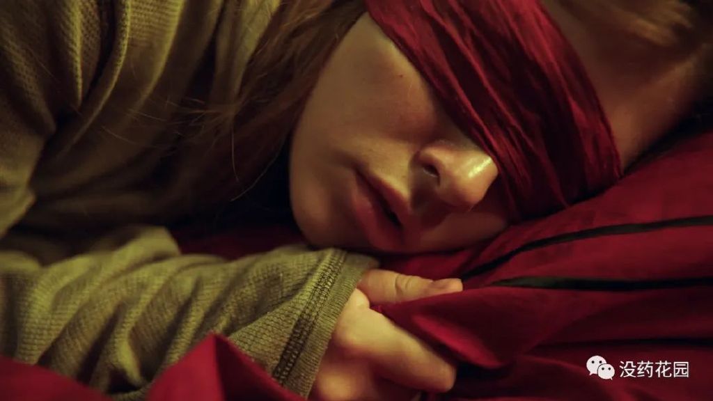 美国：童年起遭监护人性侵，被连环杀手绑架强奸，她重生成为英雄