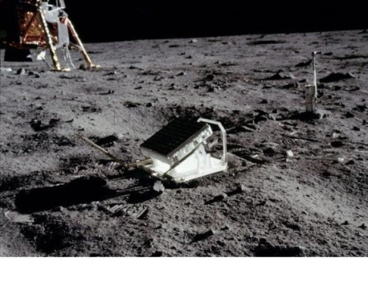 阿波罗登月诡异事件,阿波罗登月真实影像