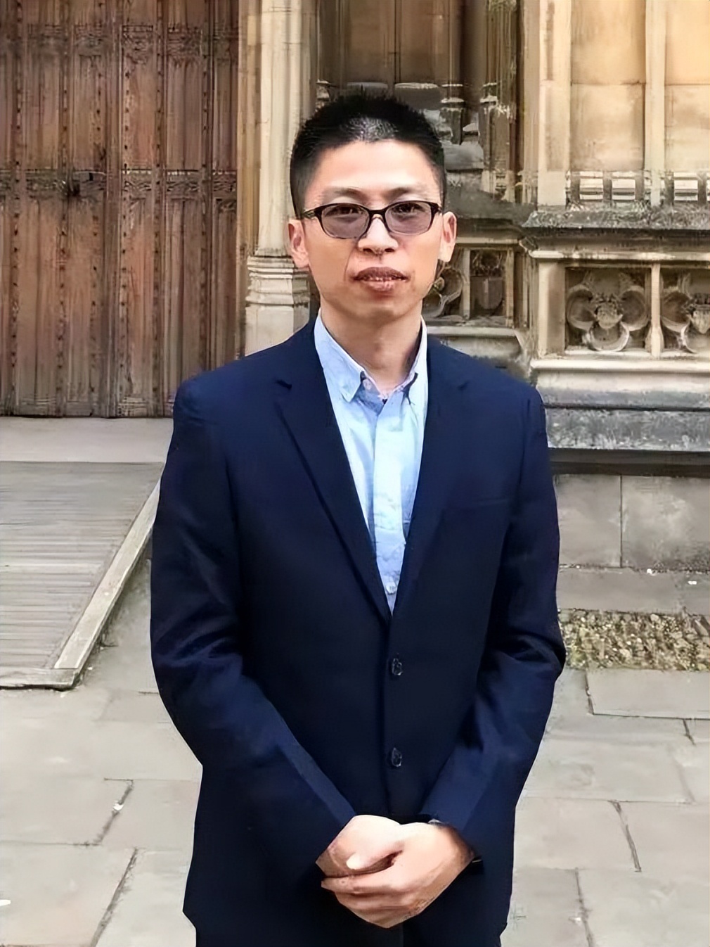 哮喘病发作时该怎么抢救,急性哮喘发作没带药怎么应急处置