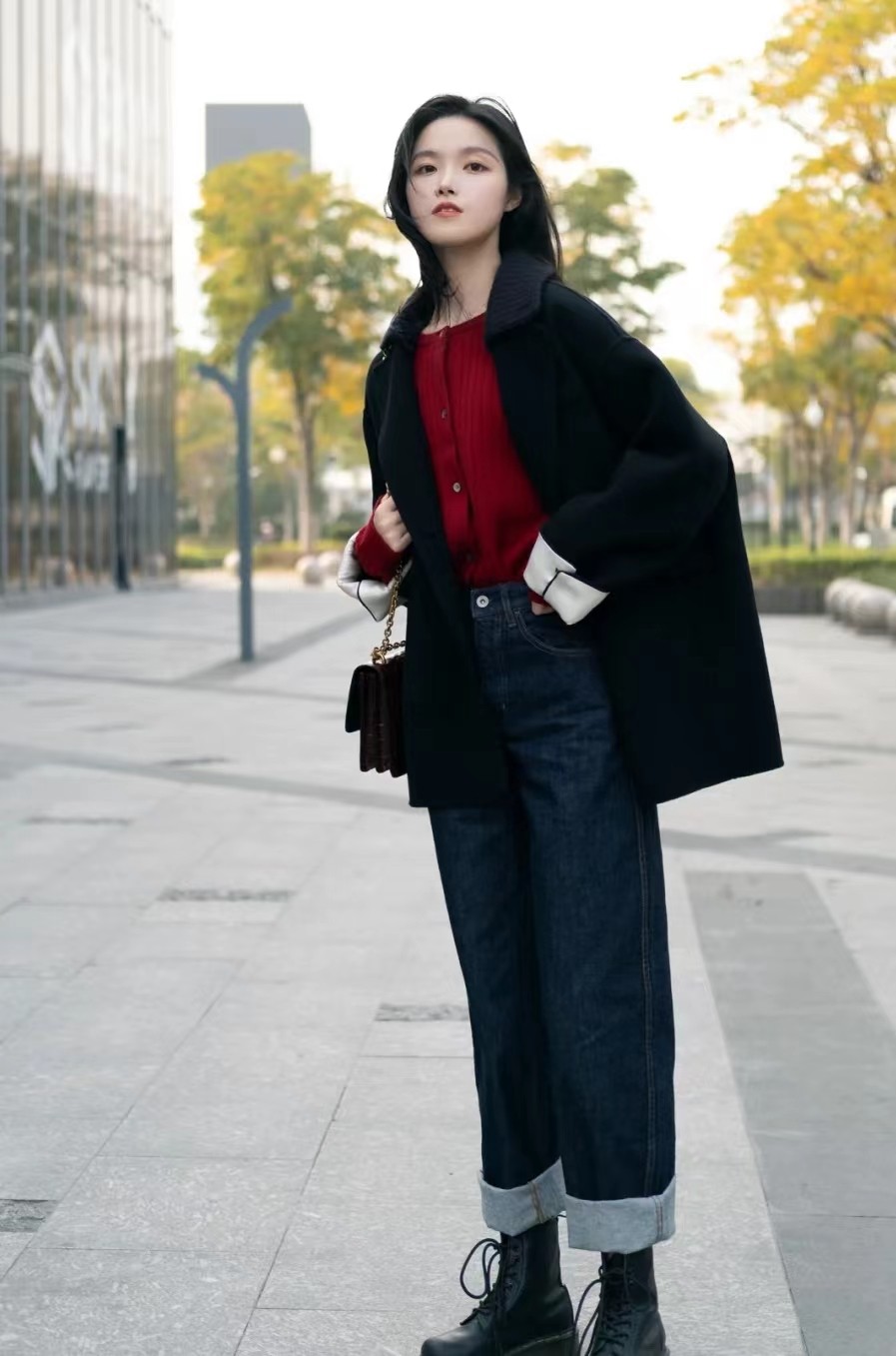 今年流行的马丁靴这样选才够时髦,今年流行什么短腿马丁靴