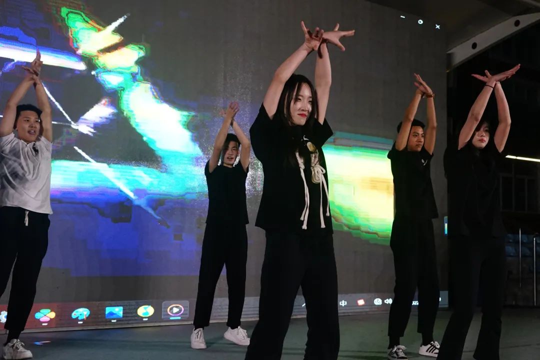 大连中港通关学校,大连中港通关学校位置