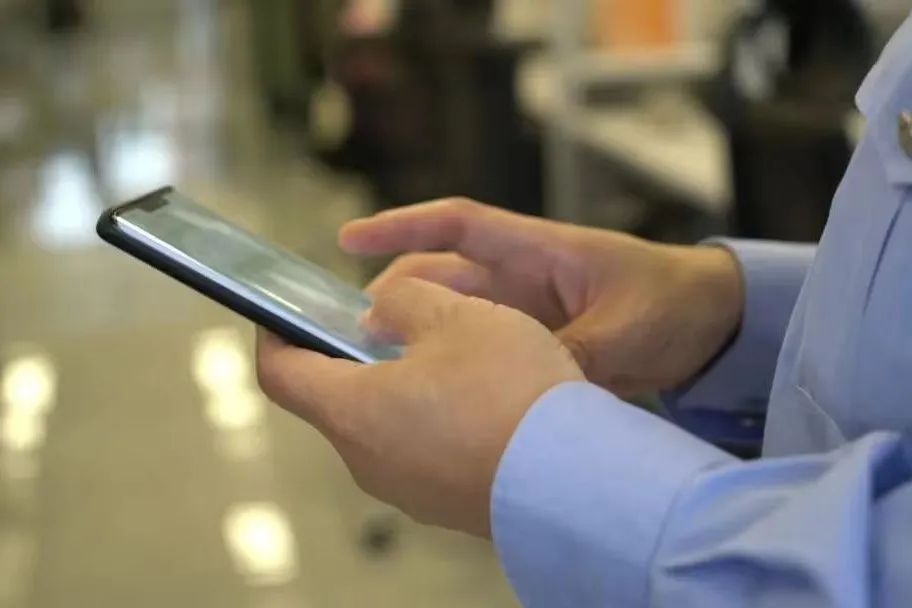 *子骗**被*子骗**给骗了！