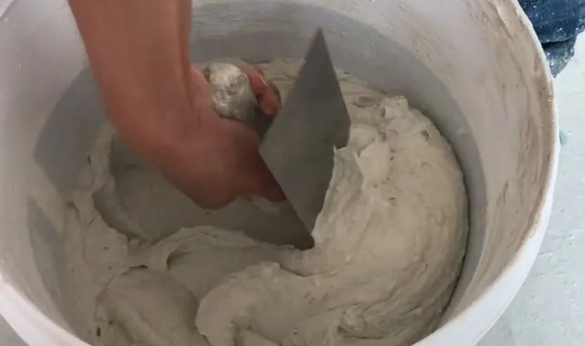 稻草泥漆和乳胶漆哪个划算,乳胶漆跟稻草漆施工工艺一样吗