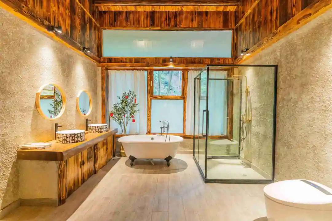 神仙眷侣辞掉高薪工作，爆改废弃山谷，悬崖高空造无边恒温泡池