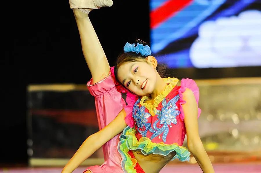 什么是艺术课程,艺术教育是什么意思