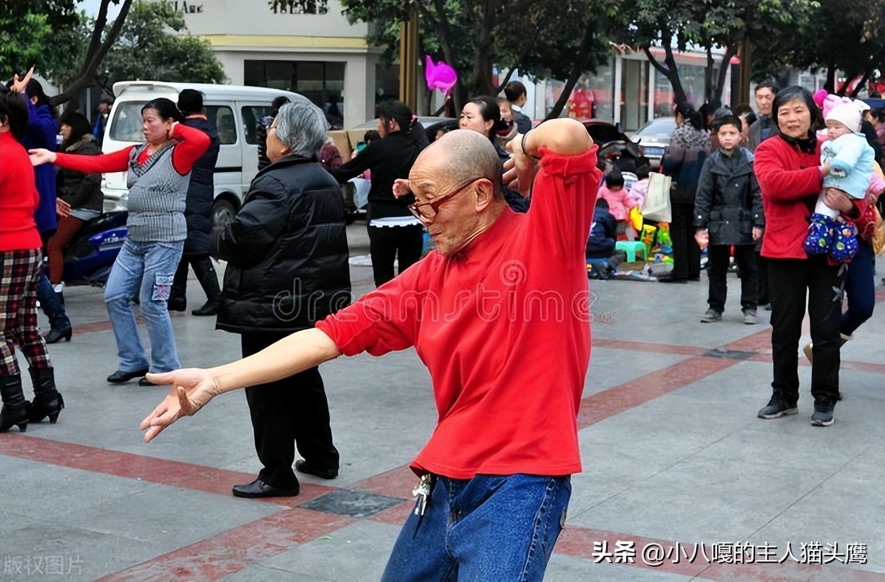老年人广场舞50首好听歌曲,老人经典广场舞曲大全