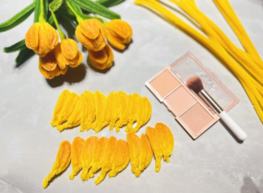 扭扭棒做什么适合摆摊,扭扭棒手工制作容易赚钱吗