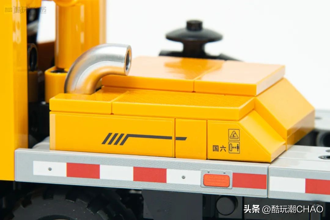 森宝积木三一重工系列拼搭视频,森宝积木三一重工吊车拼装视频