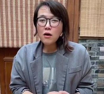 浪胃仙：男扮女装搞吃播，是在吃“性别红利”？如今却被质疑催吐