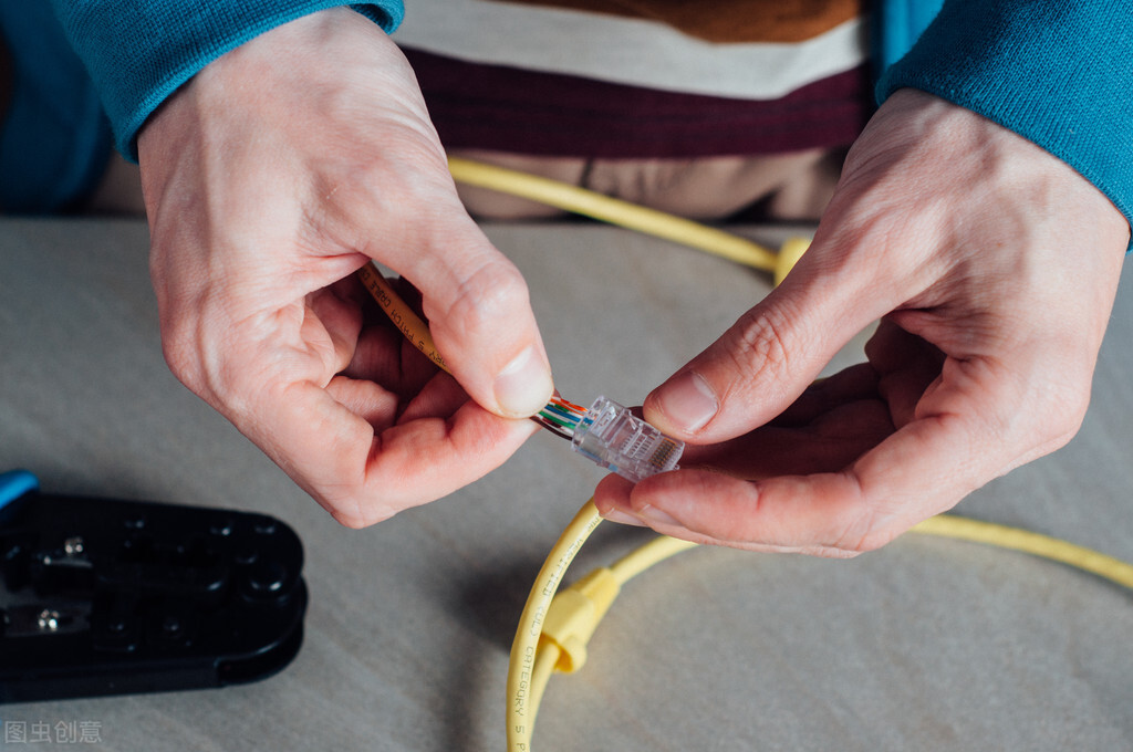 插头根部的电线不易折断妙招,电线插头根部断了怎么用扎带修复