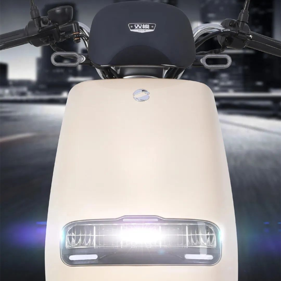 新蕾电动车续航里程多少,新蕾v2增程版