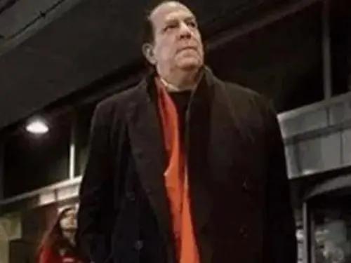 1987年小伙子花25万买无限次机票,小伙25万买一张机票后来咋样了