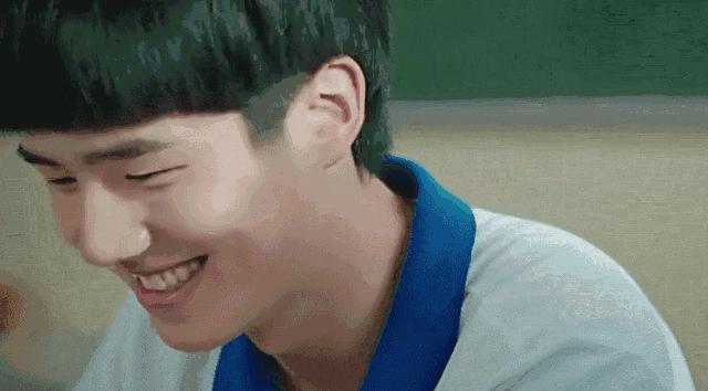 父母怎么处理青春期孩子早恋问题,面对青春期孩子早恋如何处理