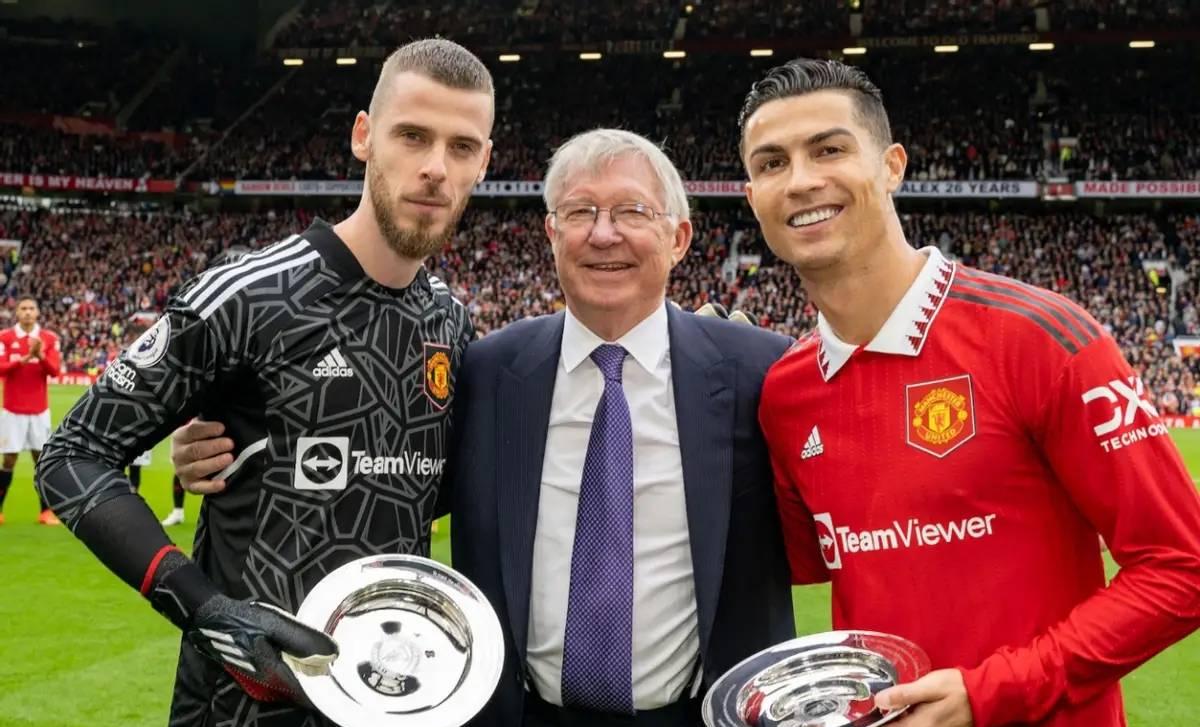 失业10个月后，前世界第一门将仍无球可踢，曼联决定太明智！