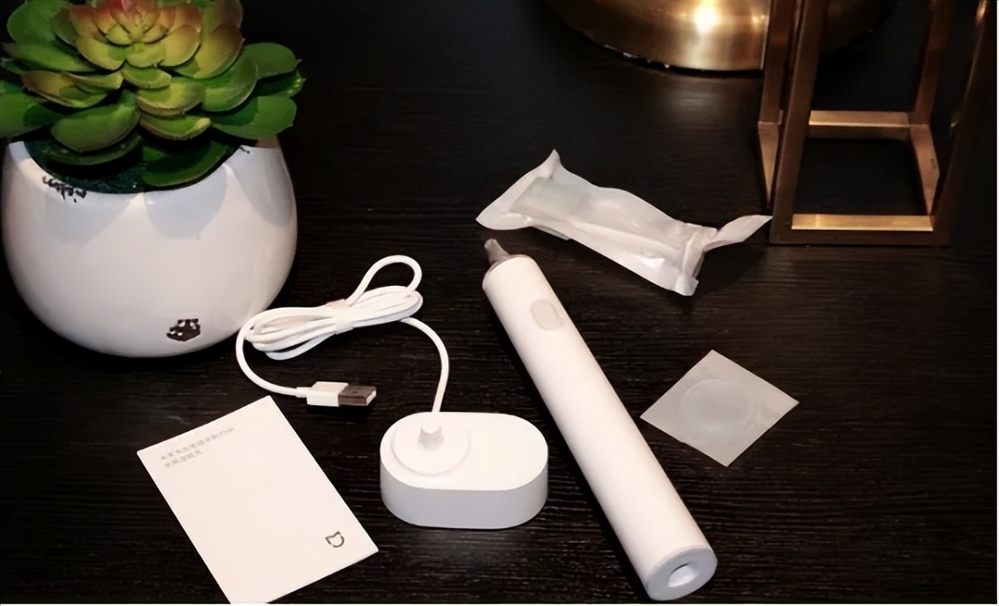 usmile电动牙刷和扉乐哪个好,飞利浦电动牙刷比usmile好在哪里