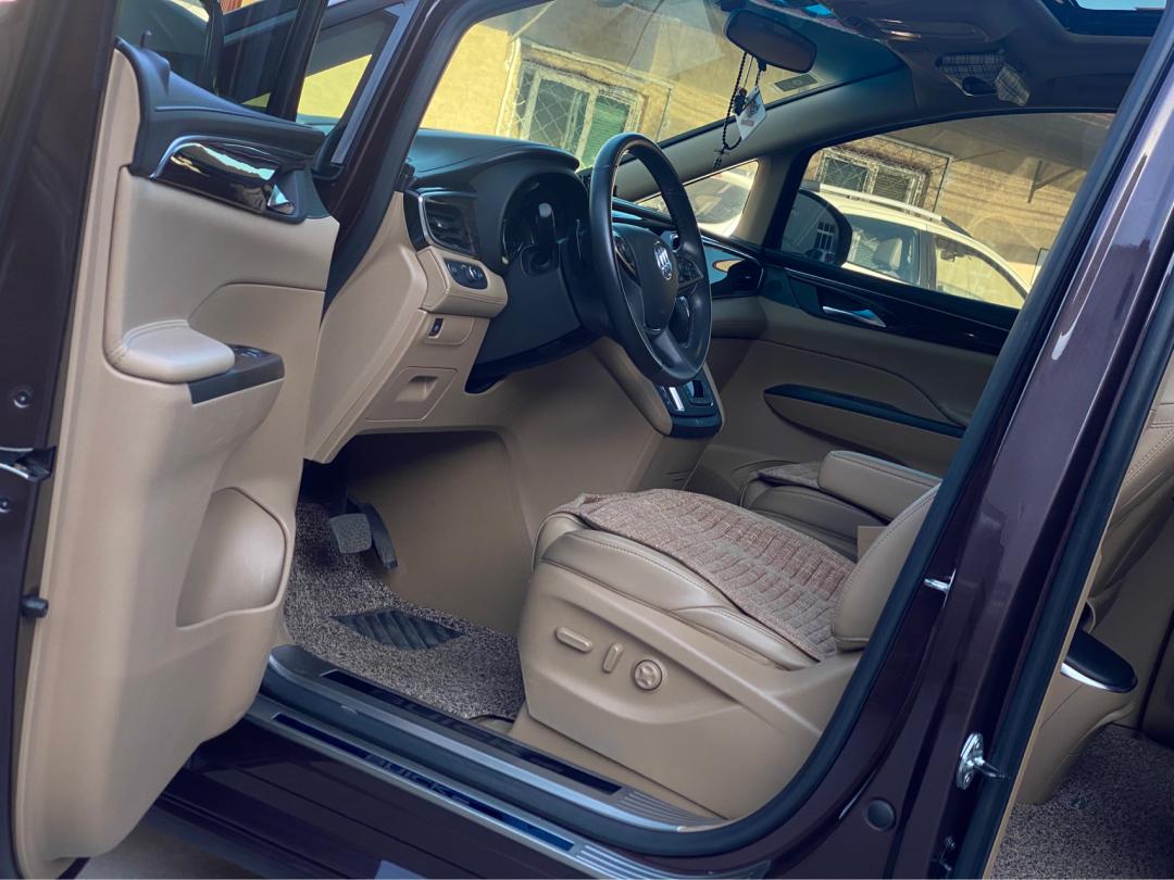 塞纳gl8宗师谁最保值,怪兽修车老车翻新