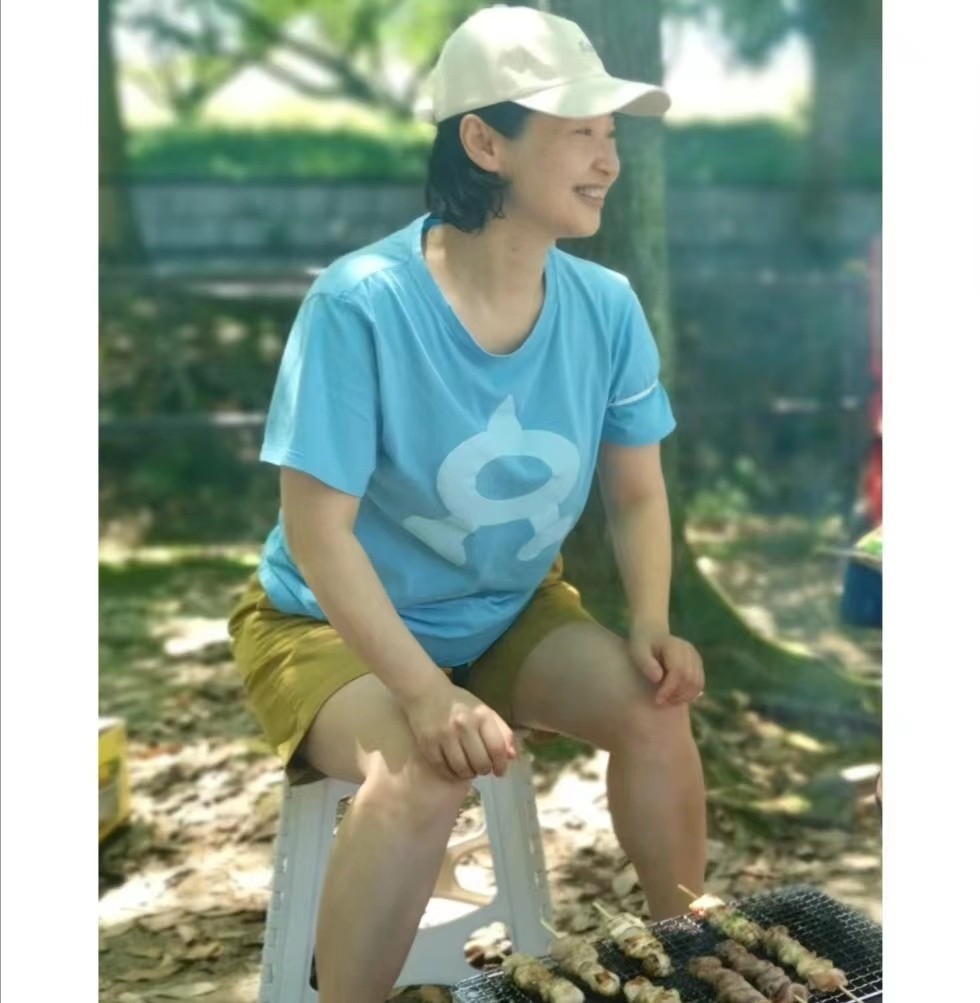 40到50岁的女性适合什么样的发型,适合50岁女人的中长发型