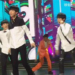 2023年第一场粉丝骂战，牵引出“顶流男团”走散的真相