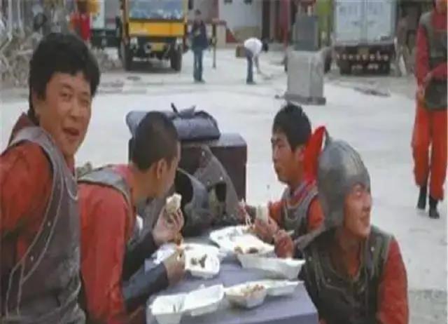 曝光拍戏内幕,演艺圈吻戏的幕后真相