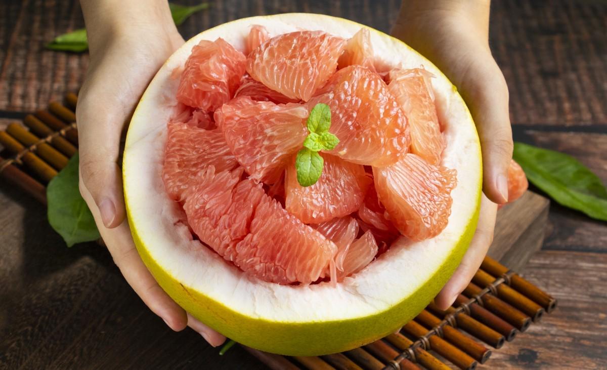 孕妇尽量避免这3种水果,孕期孕妇们喜爱的水果分别有几种