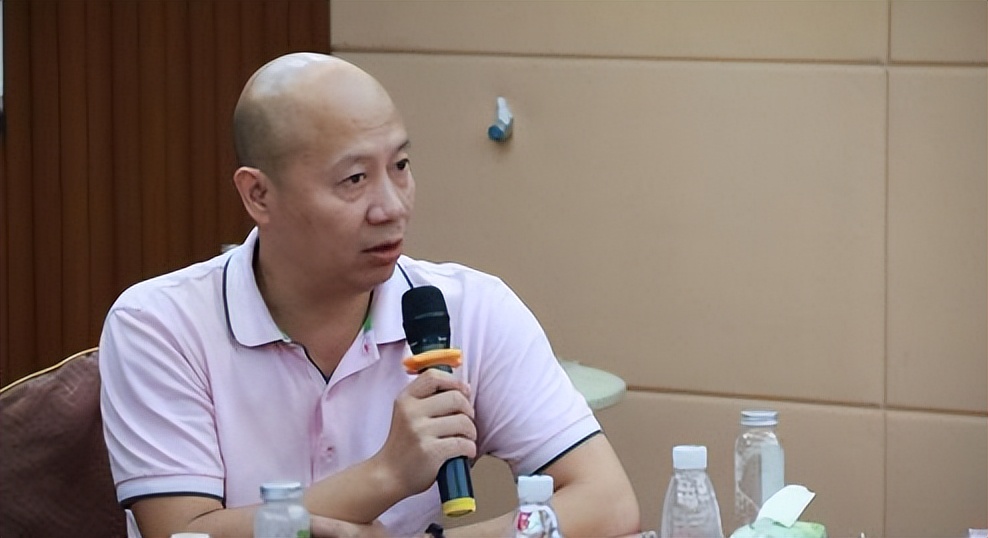 曾把门店开遍全国,却在一年间蒸发300亿,绝味鸭脖是如何做到的