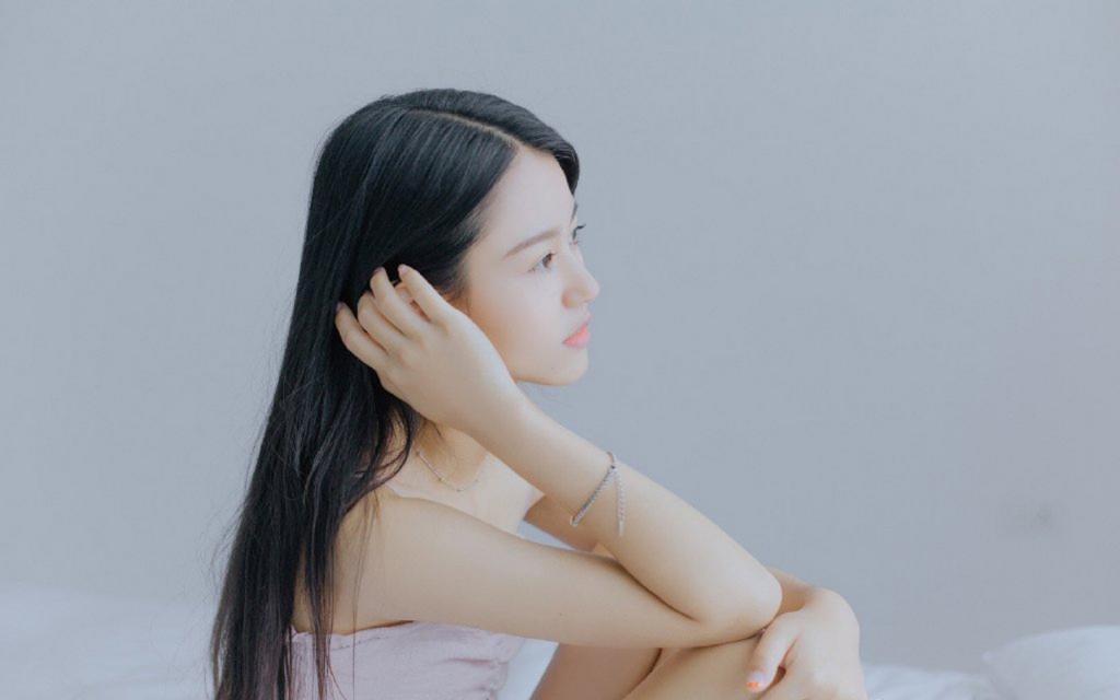 第一次加女孩子微信怎么打招呼好,怎么打开心扉跟别人打招呼