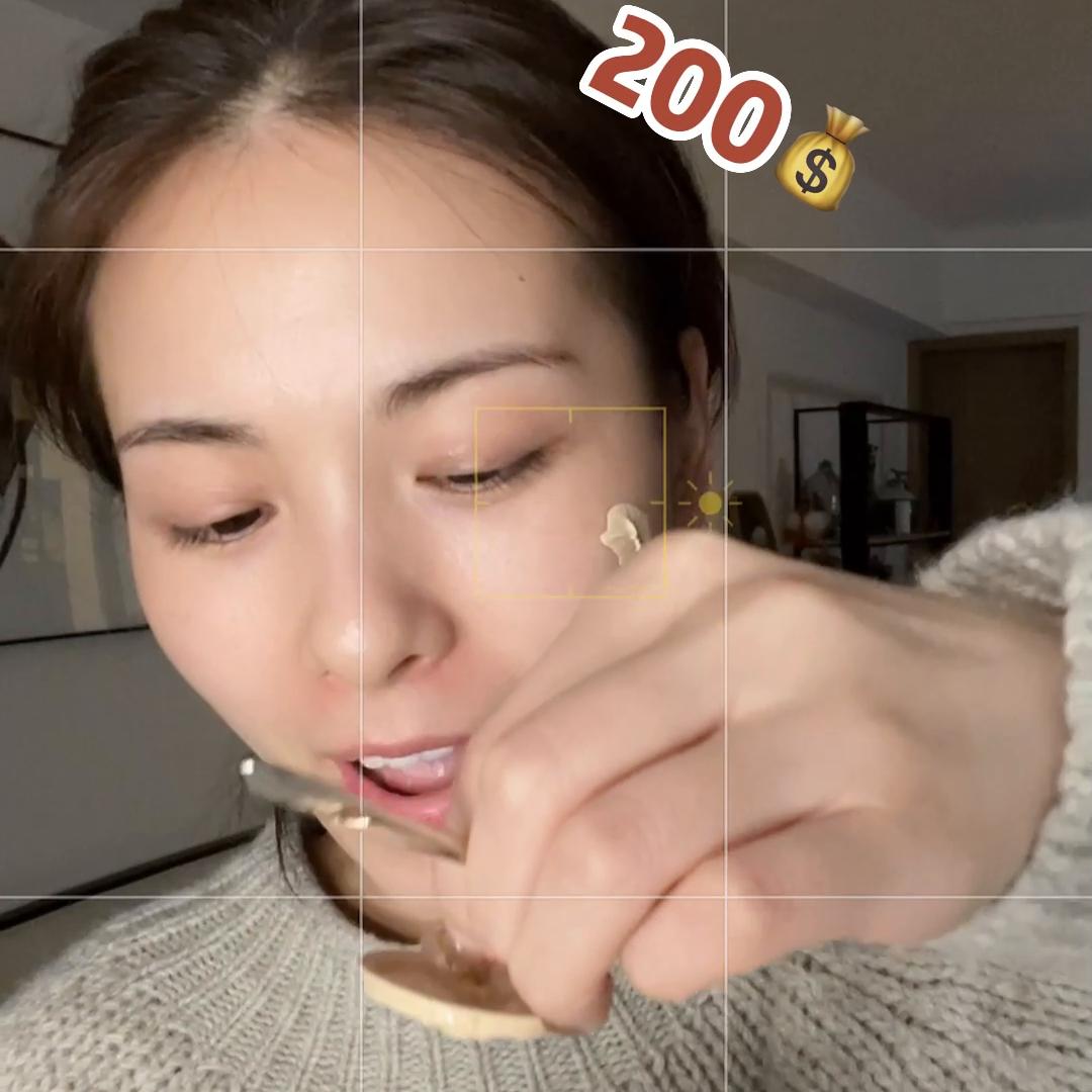 走红毯女明星身上涂遮瑕还是粉底,明星同款干净底妆