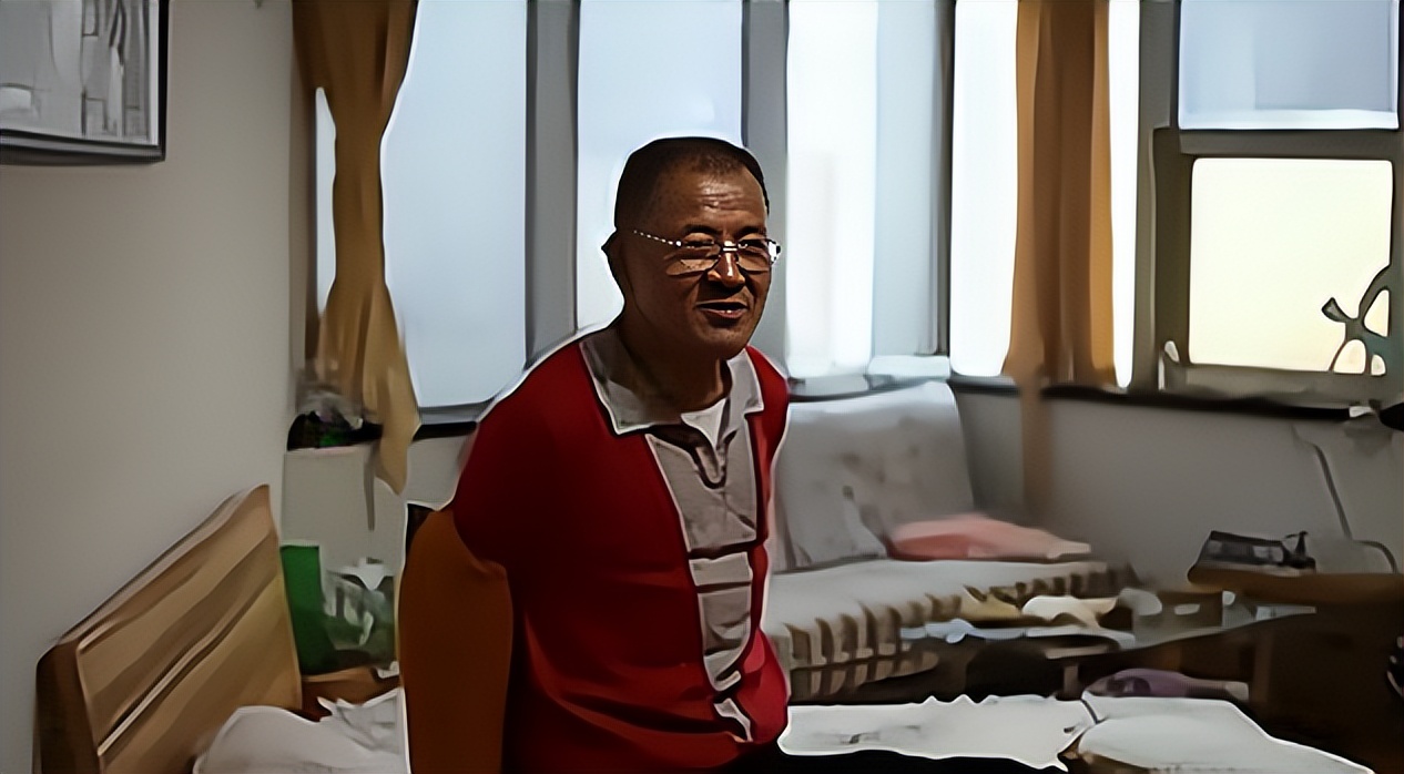 大喜哥曾因男扮女装走红,收破烂大喜哥