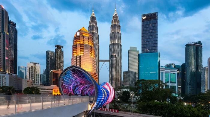 马来西亚的风土人情和生活水平,马来西亚人说中国巨变