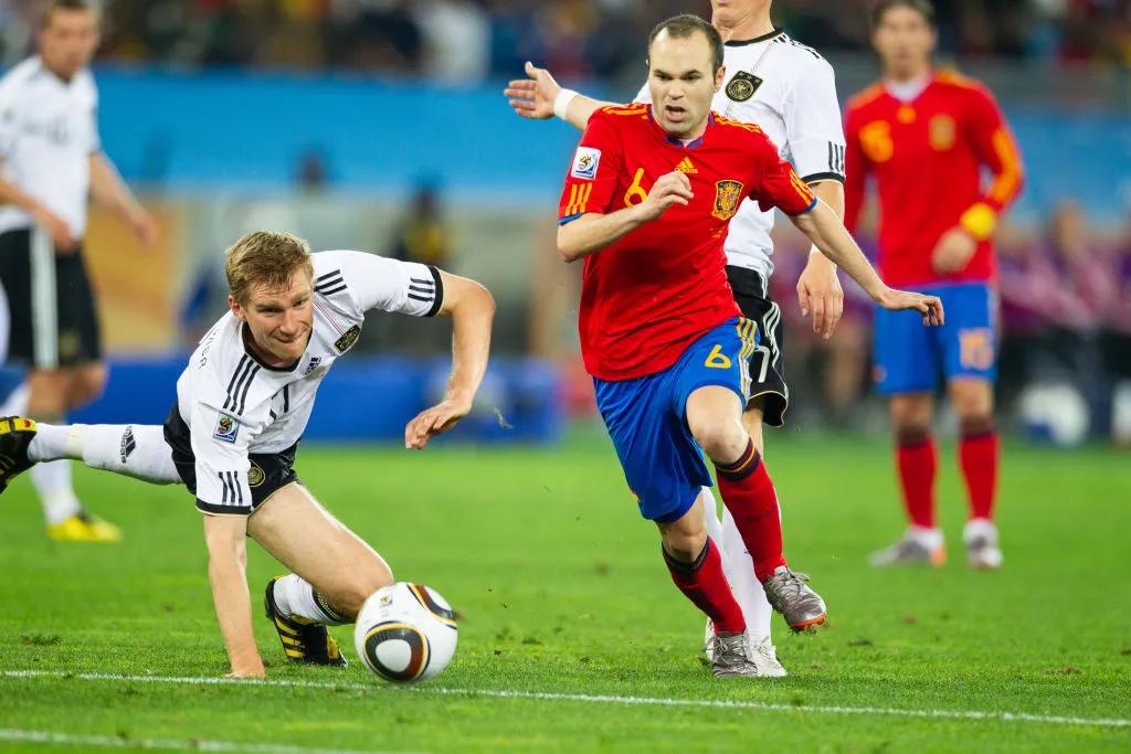 世界杯32强各国人口数量、经济总量（GDP）和人均GDP