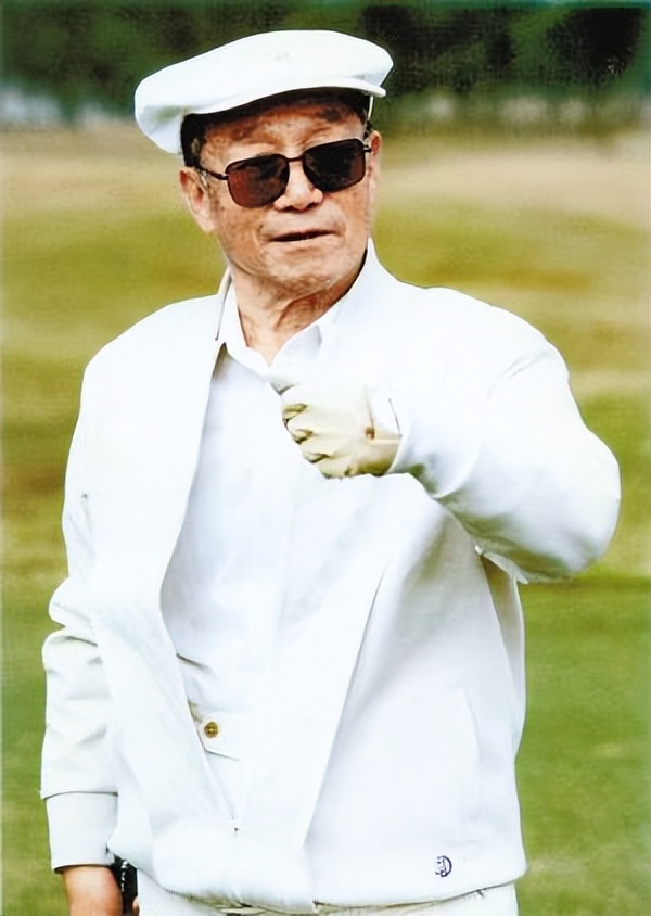 他是改革开放先驱者之一，*小平邓**对他的评价极高，活到了95岁