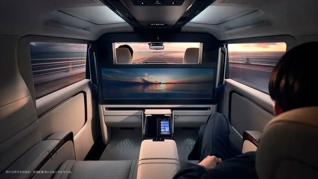 一位航空工程出身，兴趣是走遍全日本温泉的雷克萨斯国际总工程师