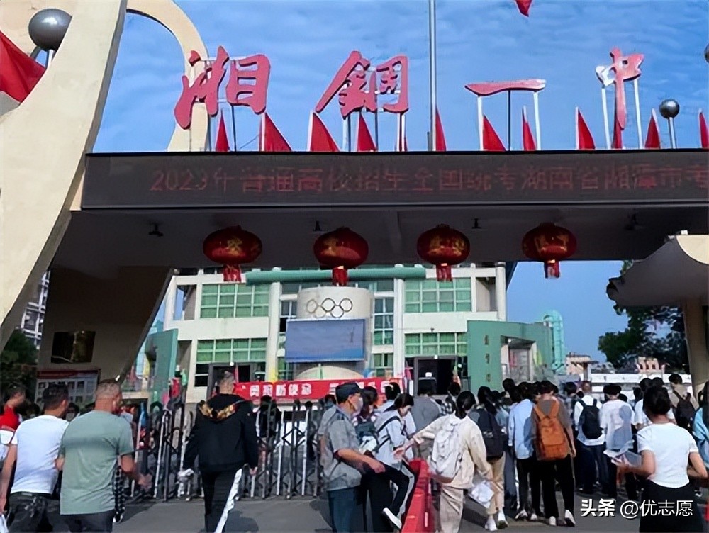 直击高考现场2018,直击高考第一现场助力高考