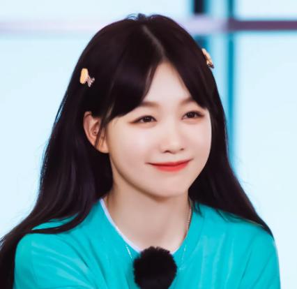 从人气垫底到拥有百万直拍的鬼马爱豆！她怎么变美的？