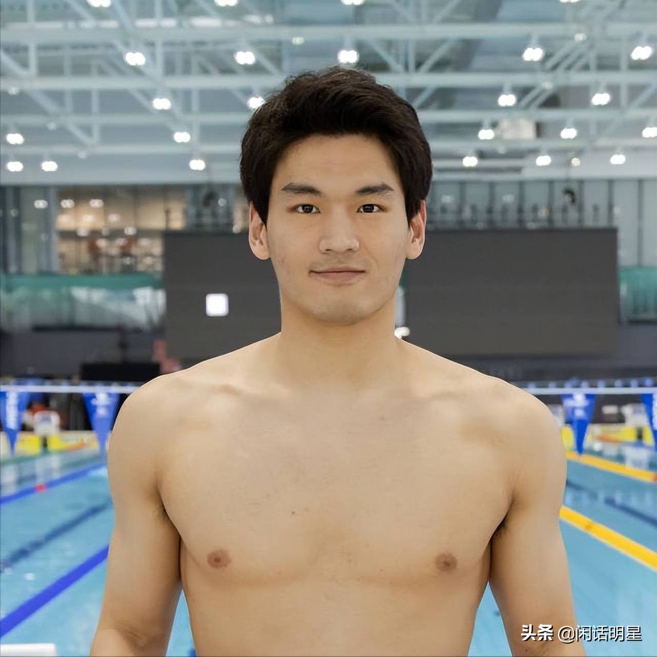 央视最美记者王冰冰走红,央视最美记者王冰冰成都录节目