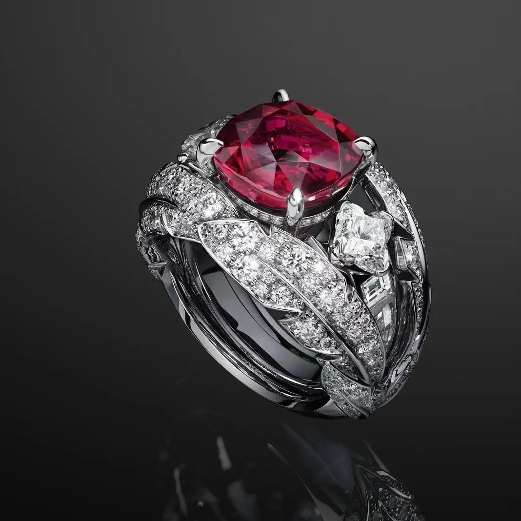 红宝石运势,红宝石是几月的生辰石