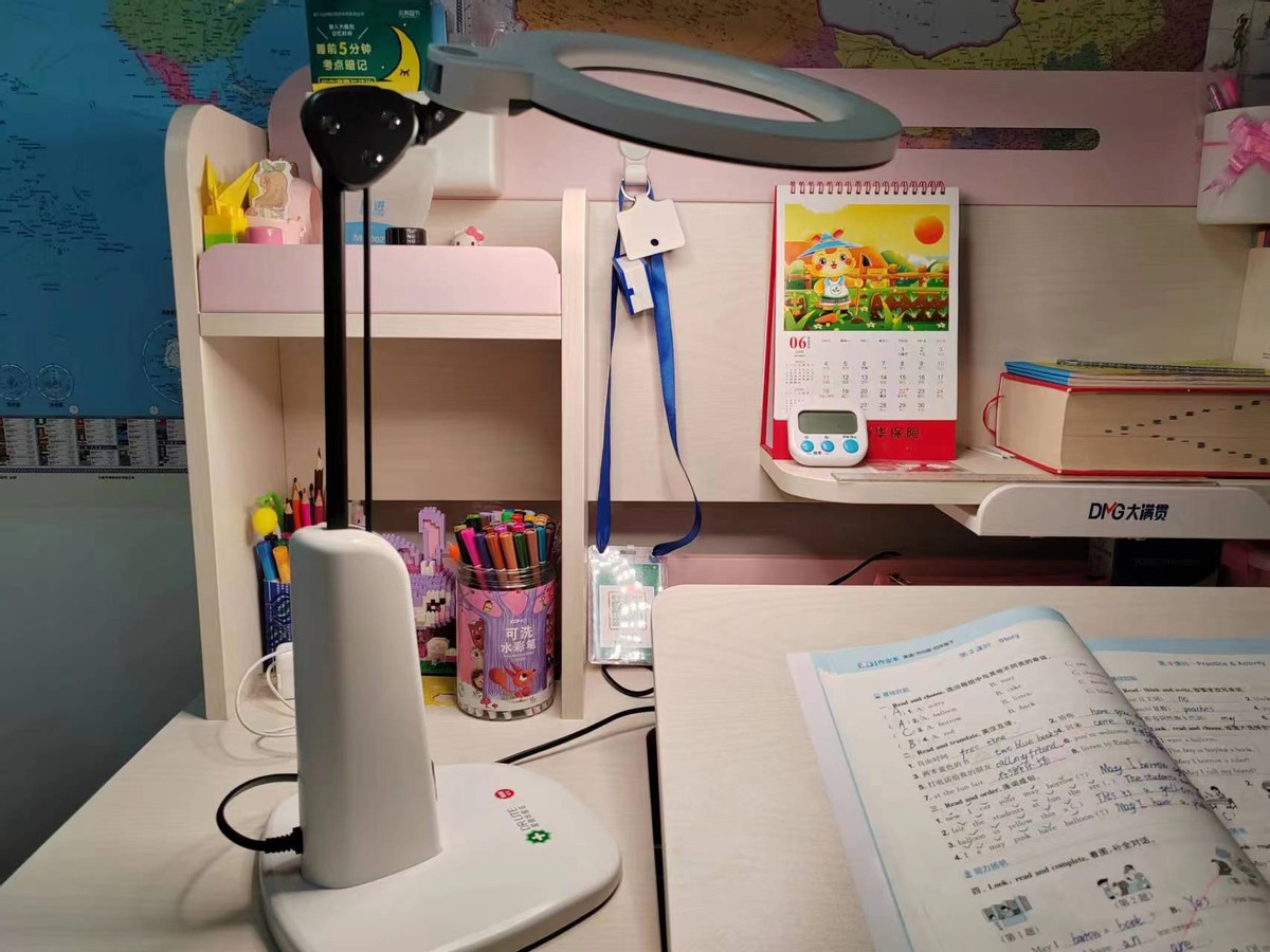 儿童护眼灯6-12岁,爱德华医生天使之光2台灯